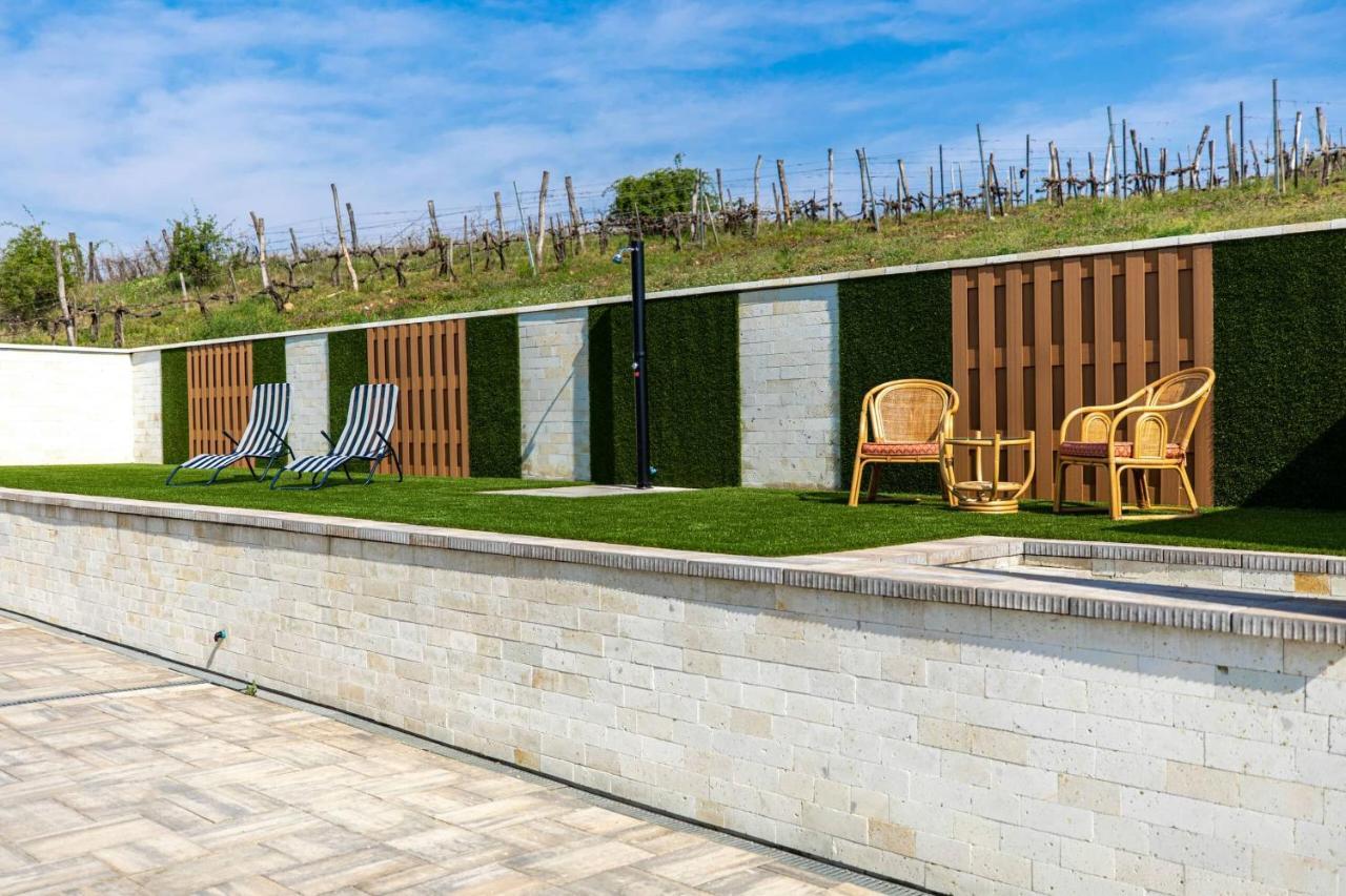 Aszuvilag Rezidencia With Sauna & Jacuzzi Legyesbenye 外观 照片