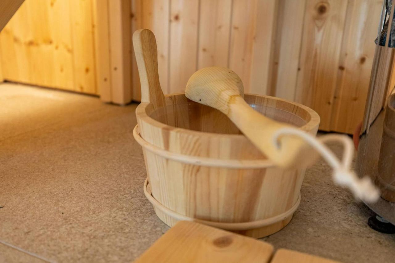 Aszuvilag Rezidencia With Sauna & Jacuzzi Legyesbenye 外观 照片