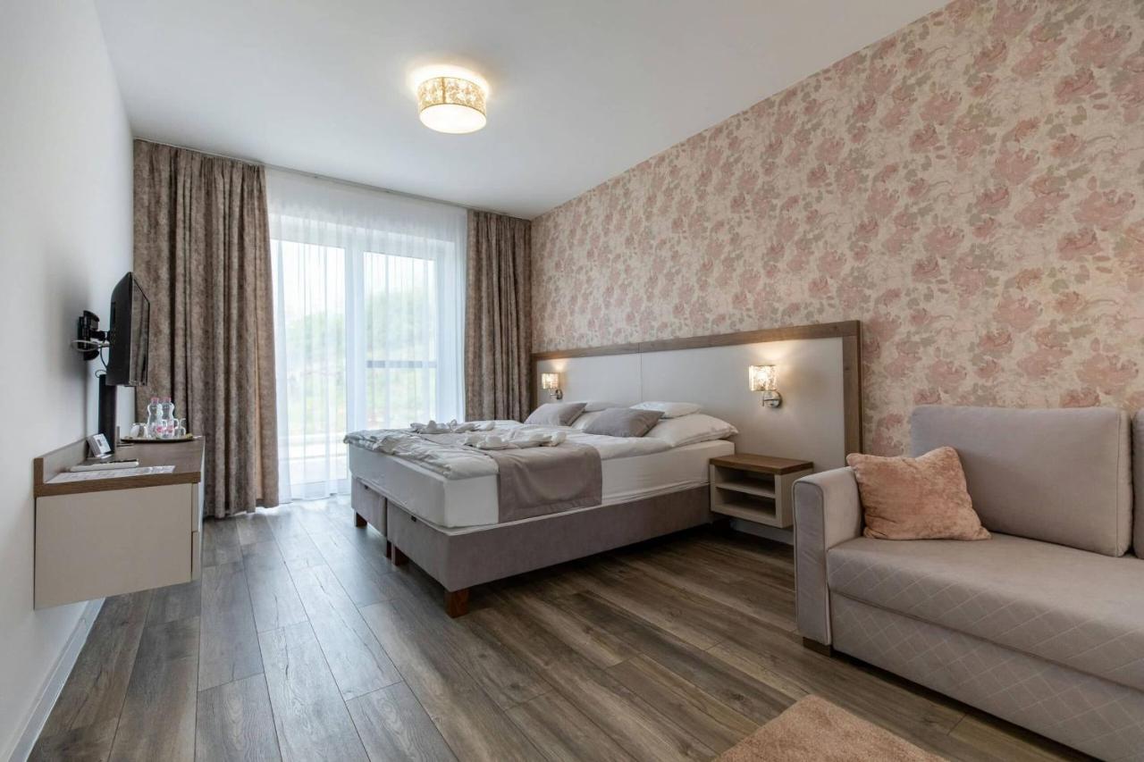 Aszuvilag Rezidencia With Sauna & Jacuzzi Legyesbenye 外观 照片